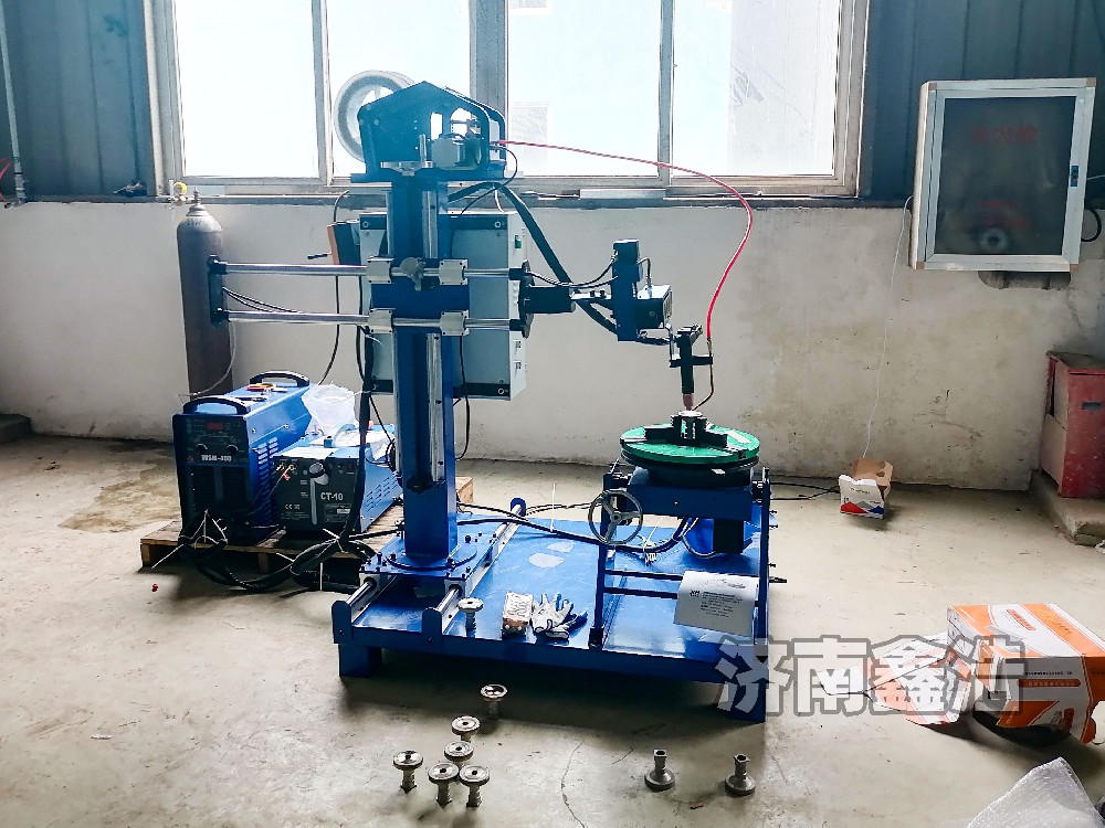 鹽城客戶訂購氬弧自動焊設備，環(huán)縫焊接成品美觀