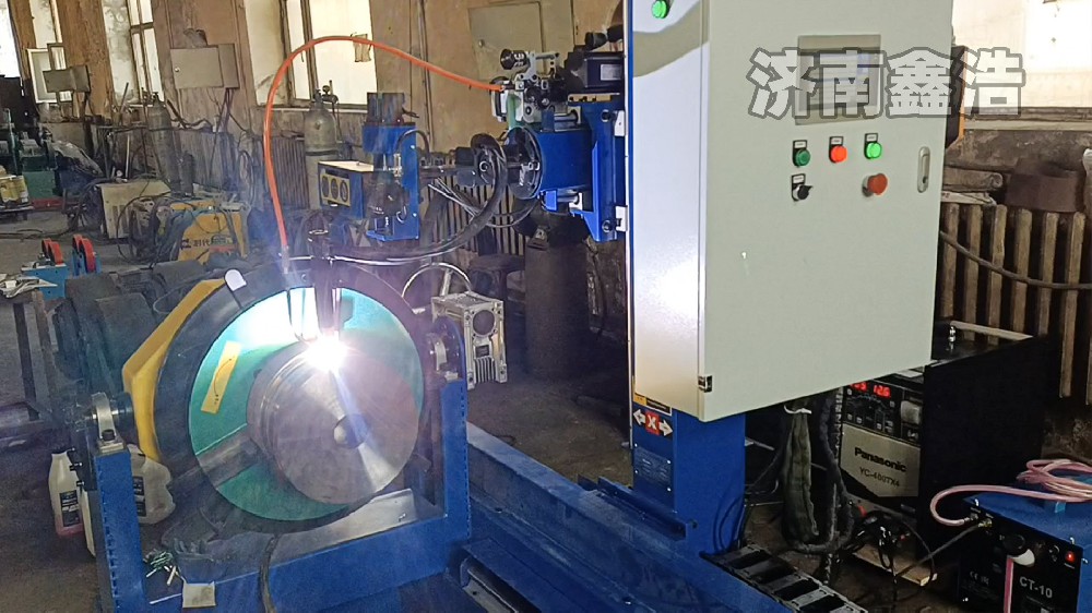 哈爾濱客戶訂購7軸氬弧自動焊，環(huán)縫直縫雙焊接，成型美觀