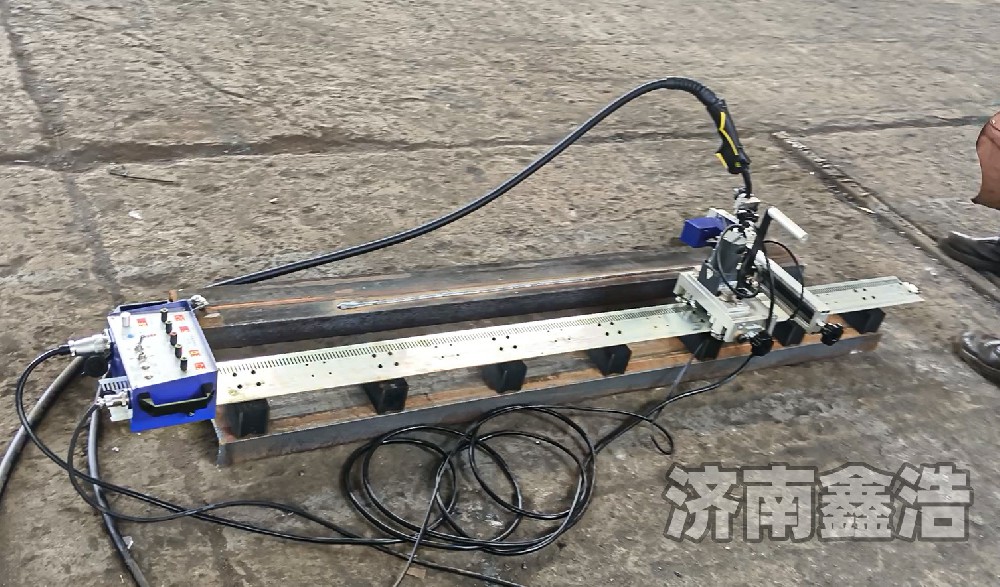 自動焊接小車，軟軌直軌多種規(guī)格，成型美觀