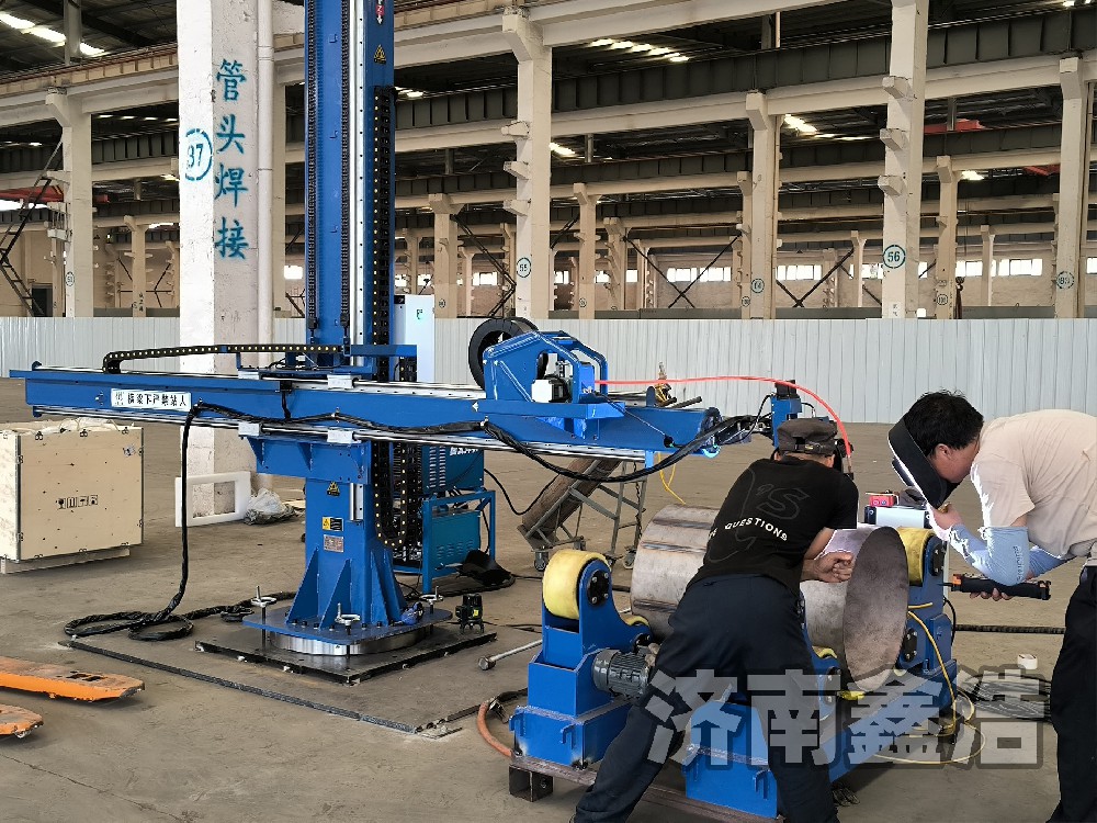 重型焊接操作機，智能數控，運行穩(wěn)定